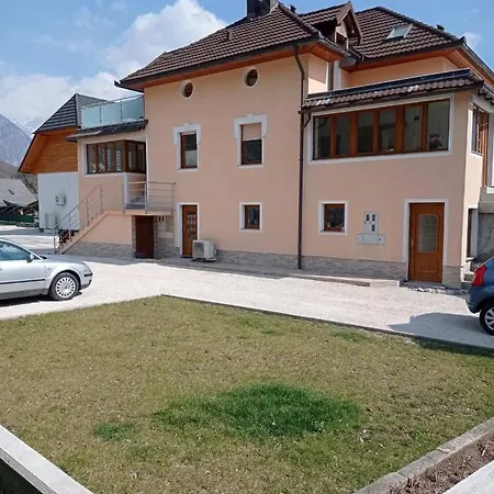 Apartment Apartma Kemper *