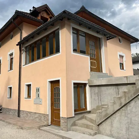 Apartma Kemper *