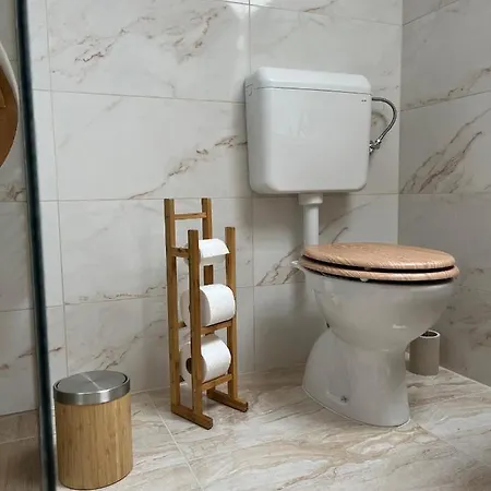 Apartma Kemper *