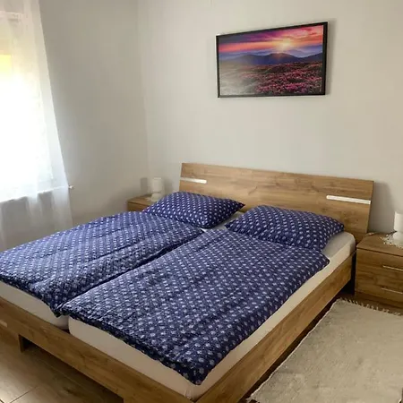 Apartma Kemper *